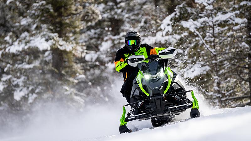 arctic cat 2020年車 FOX バネサス 使用走行距離 600キロ スノー